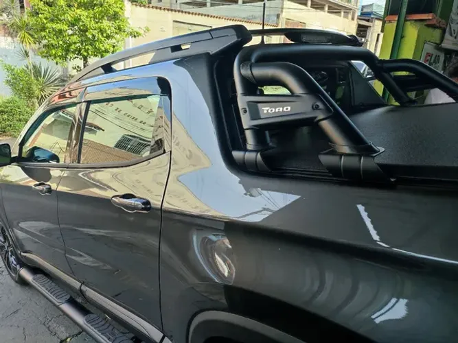 Santo Antônio Preto Fiat Toro 2023