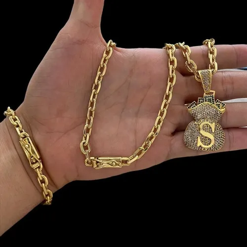 Cordão grosso com pingente Banhado a ouro 18k