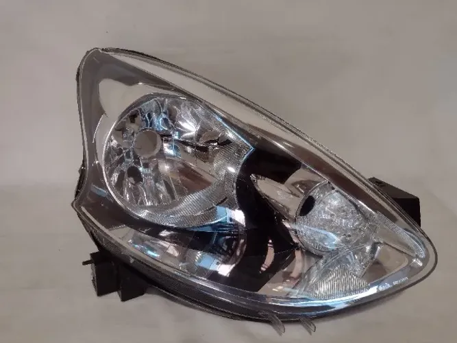 Farol March direito 2015/2018