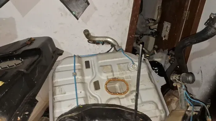 Tanque combustível strada e fiorino