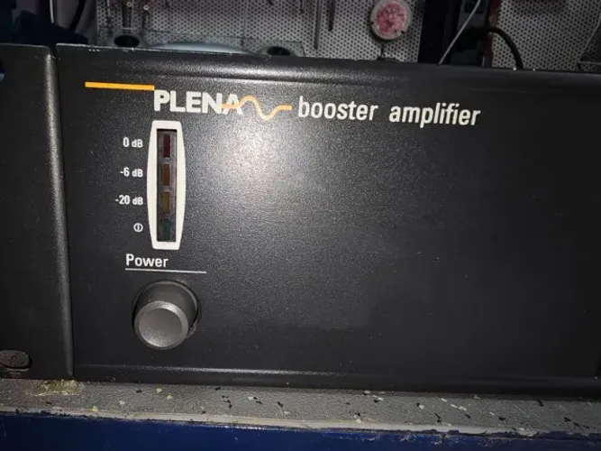 Amplificador booster Plena Philips