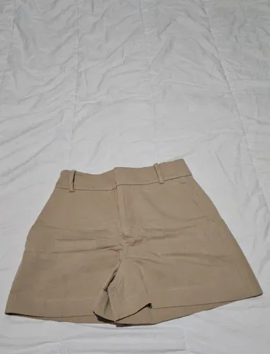 Short/Bermuda cáqui com cinto feminino - Zara tamanho 38 - Aceito oferta