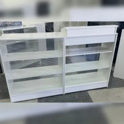 Balcão caixa com vitrine + vitrine