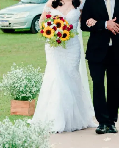 Vestido de noiva branco - renda - usado duas vezes
