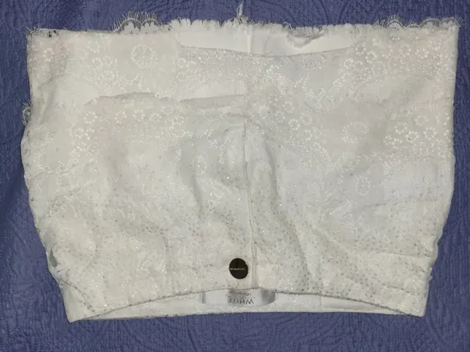 Saia Lança Perfume branca /White . Tamanho 34