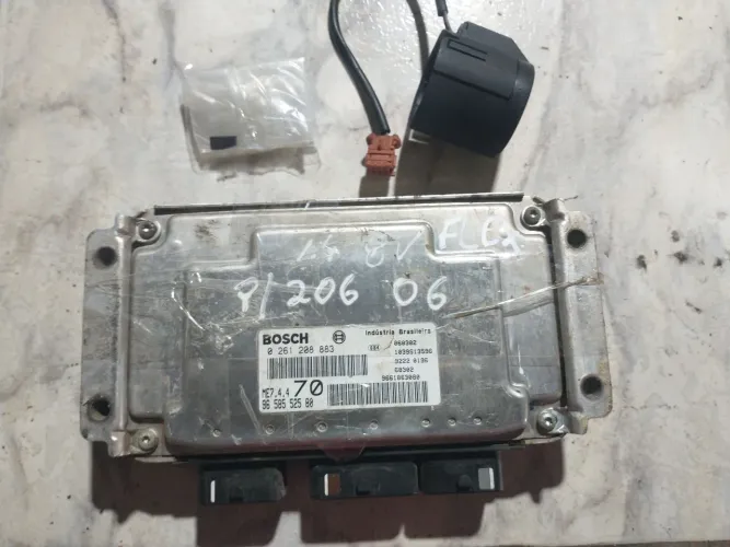 Módulo injeção c/chip/antena Peugeot 206 1.4