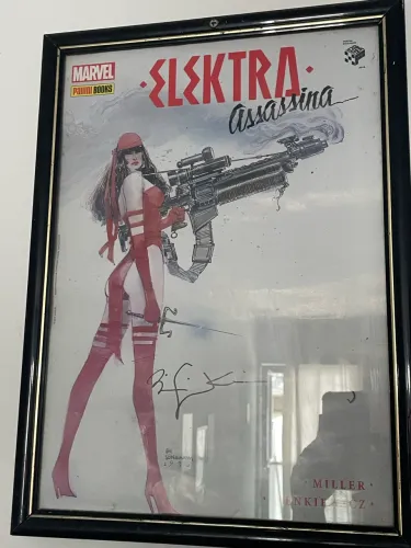 Pôster Elektra Assassina autografado por Bill Sienkiewicz