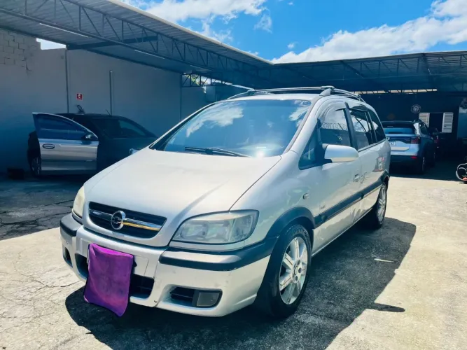 Chevrolet Zafira Elite 2.0 MPFI Flexpower 8V AUT 2005