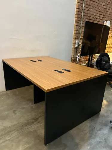 Estação de trabalho toda em MDF nova 