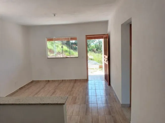 Casa em condomínio de luxo com 2 quartos e 243,57 m2 na Mantiquira, Paty do Alferes-RJ. Im