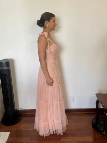 Vestido rosa de tule longo