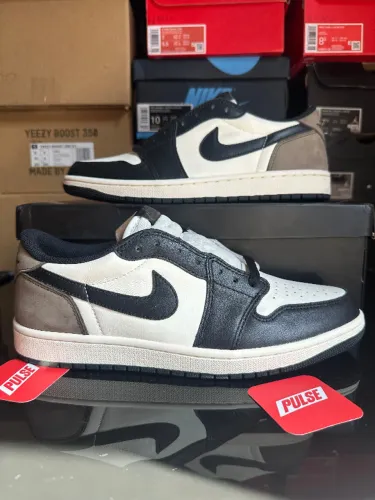 Nike Air Jordan 1 Low OG Mocha - tamanho 42BR, original (942)