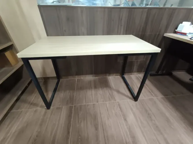 Mesas reta sem gaveta 120x60 produtos de ótima qualidade