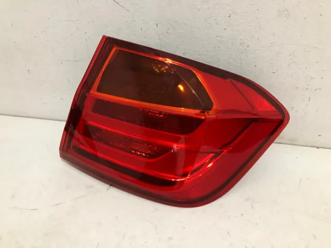 Lanterna Traseira BMW 320i 2014 2015 2016 2017 Lado Direito Original