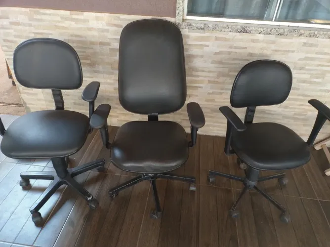 Cadeiras de escritório com rodinhas