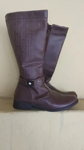 Bota Feminina Marrom Cano Longo