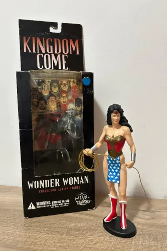 Mulher Maravilha - Kingdom Come - Wonder Woman - Reino do Amanha