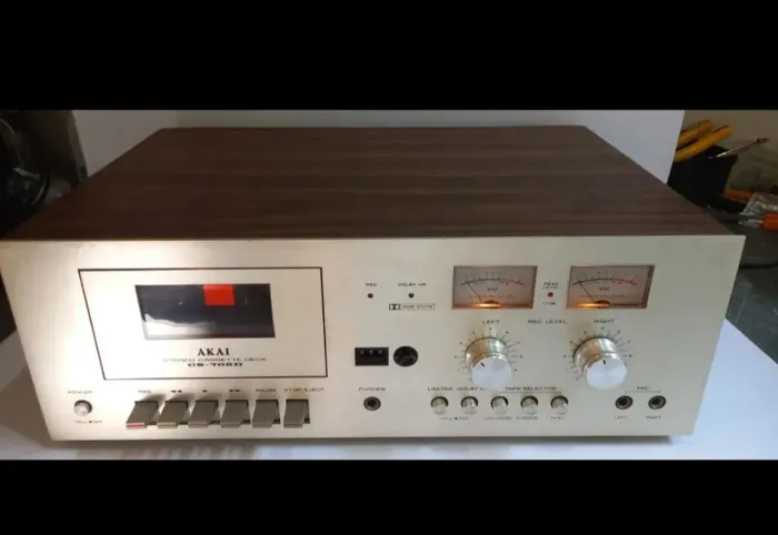 Som - Gravador de Cassete Akai CS-705D Estéreo