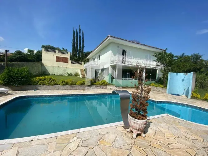 Casa à venda no Condomínio Recanto Florido em Vinhedo - SP