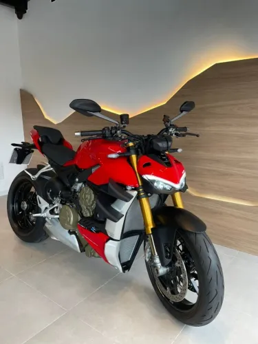 Ducati Streetfighter V4 S 2023