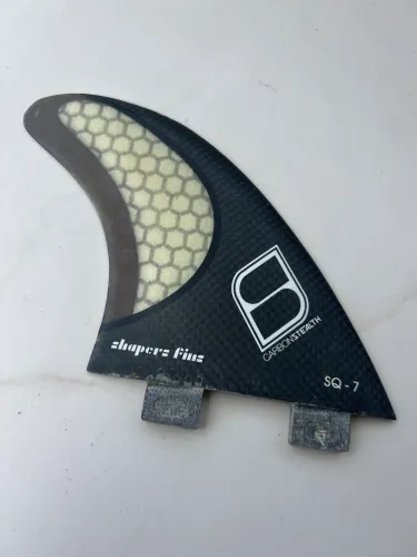 Quilha direita Carbon - Shapers Fins