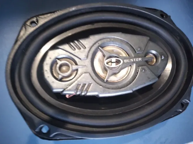 Alto-falante Buster Oval para Carro