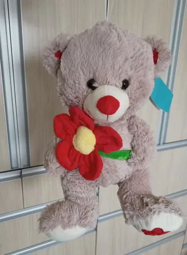 Urso de Pelúcia Grande com Flor Dia dos Namorados