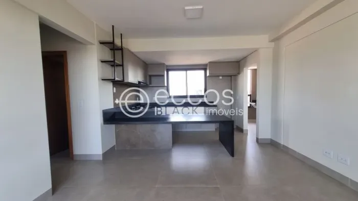 Apartamento para aluguel, 3 quartos, 1 suíte, 1 vaga, Santa Mônica - Uberlândia/MG