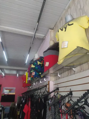 Prateleira de vidro, com suporte aço inox modelo pelicano