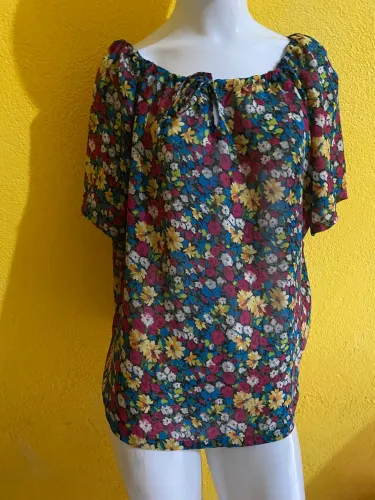 Blusa linda flores