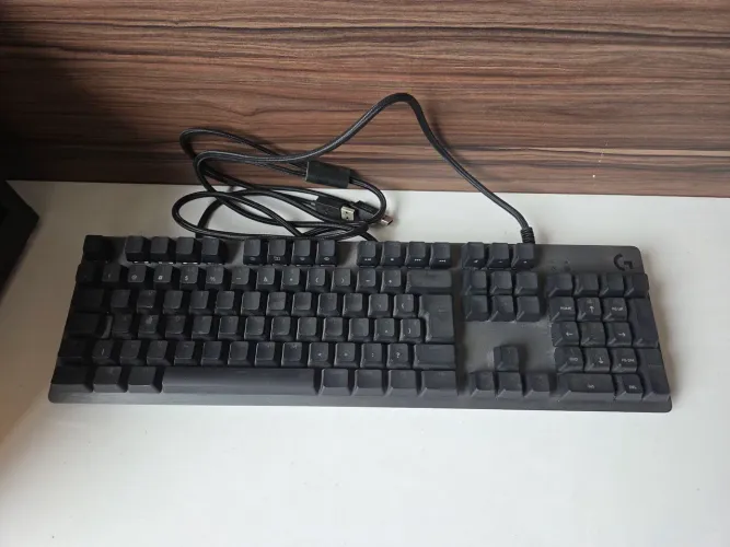 Teclado Mecânico Corsair G512 Carbon