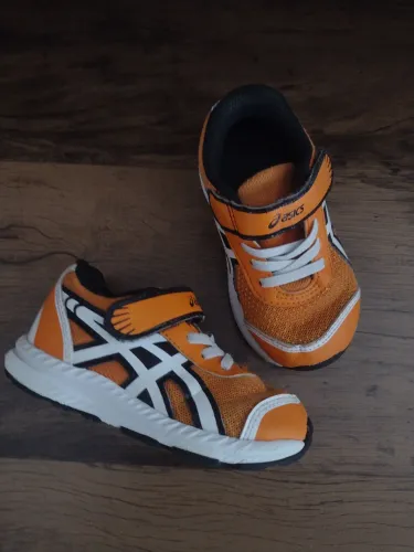Tênis Infantil Asics n.23 unissex em ótimo estado... original