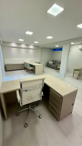 Sala/Conjunto para aluguel tem 50 metros quadrados em Alto da Serra - Petrópolis - Rio de 