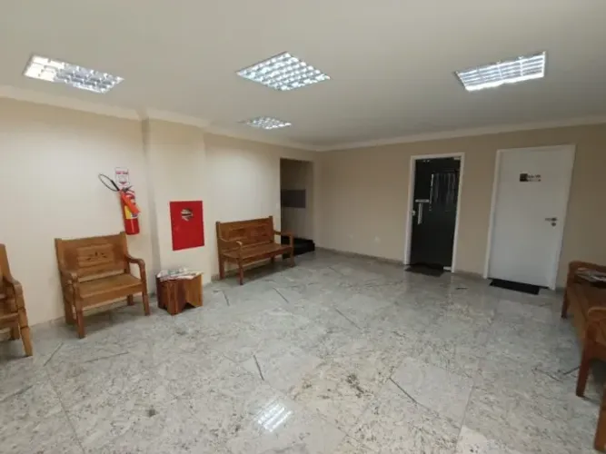 Sala Comercial Mobiliada  com 51 m2 no Sol e Mar para Locação   