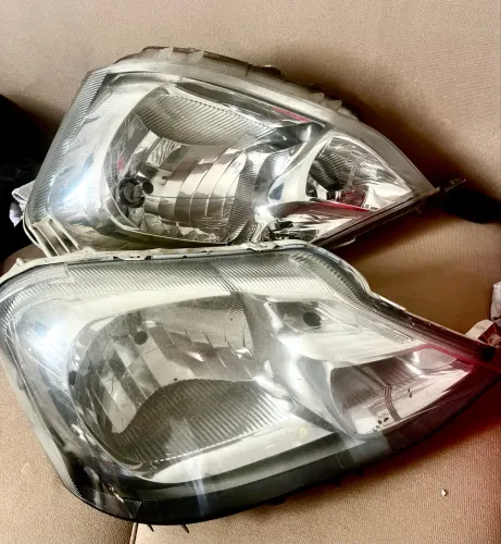 Par de Faróis Toyota Etios Hatch - Original