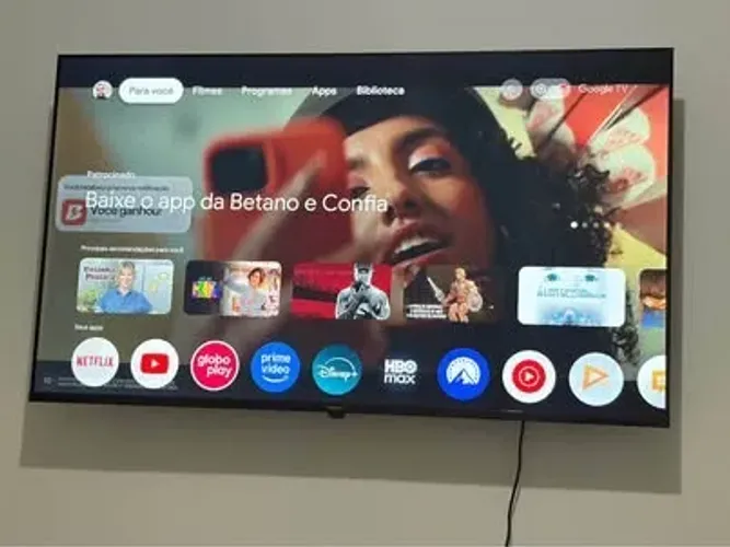 Vendo smart TV 50 polegadas 4K