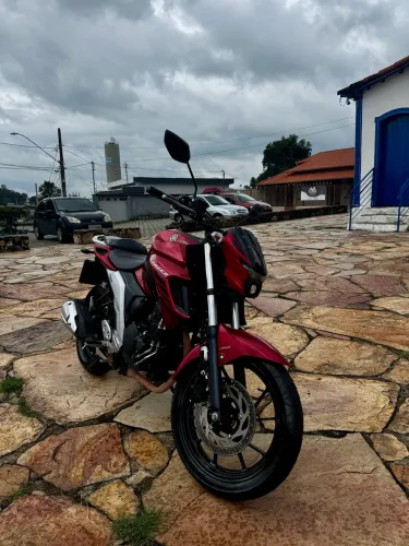 Linda yamaha fazer