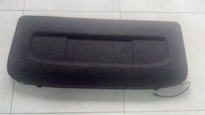 Tampão bagagito nissan march original