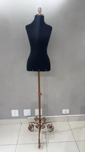 Manequim Busto Costura com Pedestal Retrô