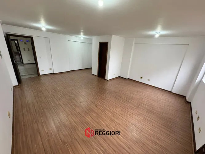 SALA COMERCIAL CENTRO CURITIBA PERMUTA BALCAMBORIU
