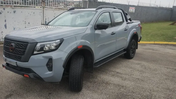 Nissan Frontier Pro4x CD 4X4 2.3 Bi-TB Die. AUT 2025