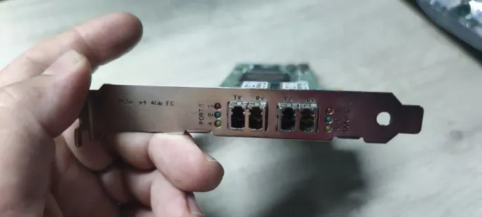 PLACA CONTROLADORA DELL HBA QLE2462 4GBPS PCI-E