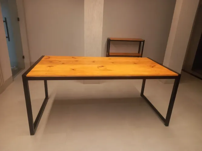 Mesa estilo industrial