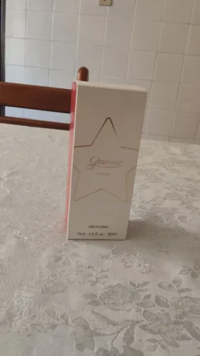 Perfume glamour myriad nunca usado