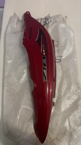 TAMPA LATERAL ORIGINAL ESQ BIZ 125EX VERMELHA