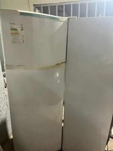 Vendo geladeira