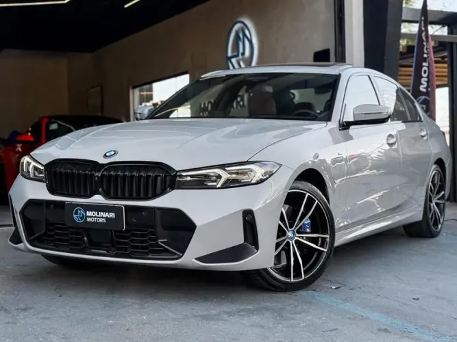 BMW 330E M Sport 2.0 Turbo Híbrido AU 2024