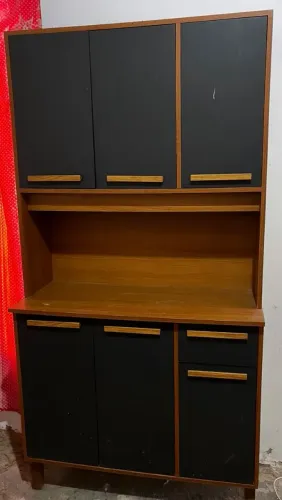 ARMÁRIO DE COZINHA