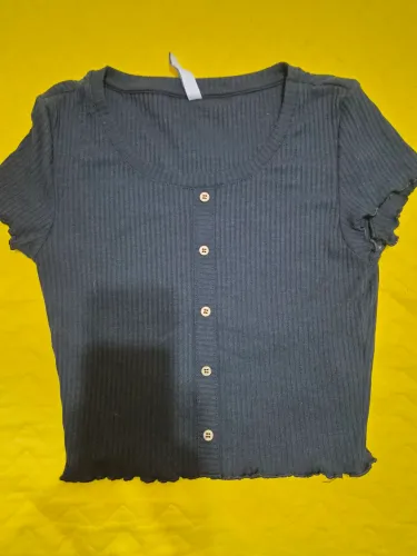 Blusa preta canelada tamanho P