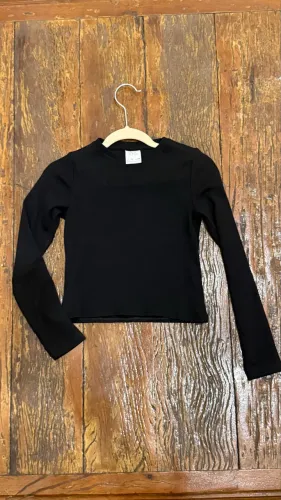 blusa zara canelada preta 8 anos